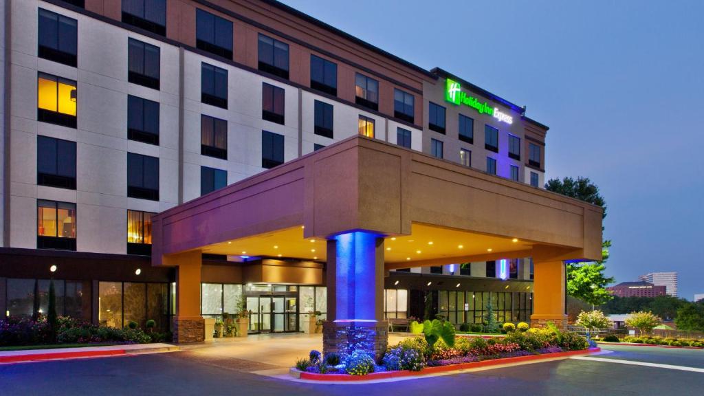 Holiday Inn Express Atlanta NW - Galleria Area an IHG Hotel Main image 1